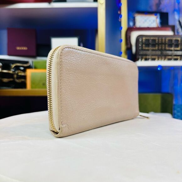 Chloe Light Cream Leather Large Wallet W/Box - Picture 5 of 14